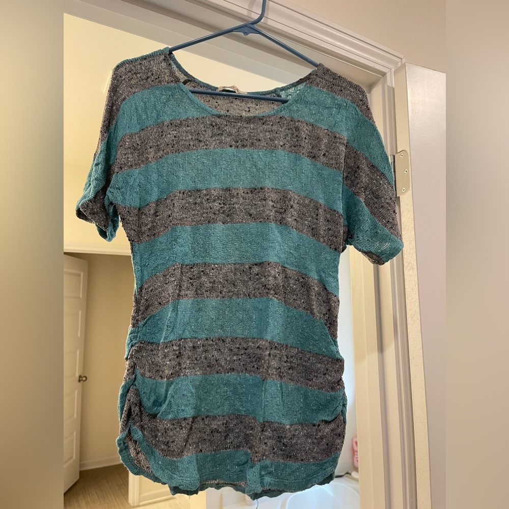 Robins nest maternity top